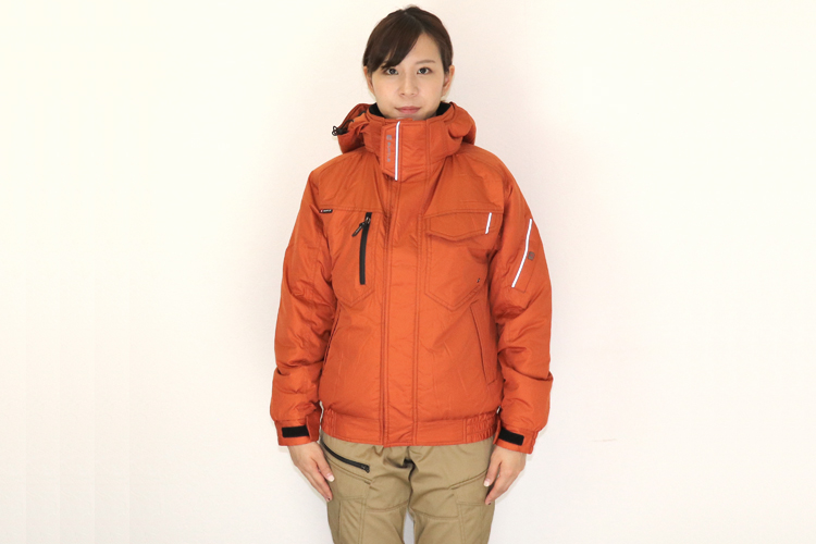 バートル7210 着用イメージ画像(レディース)