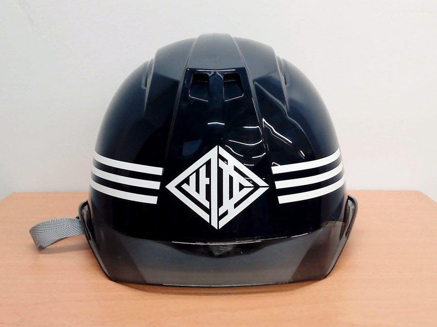 ヘルメット前面のデザイン