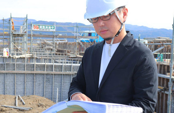 スーツ型作業服の建築家導入事例