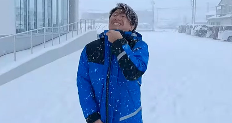 バートルの防寒着を着る野坂