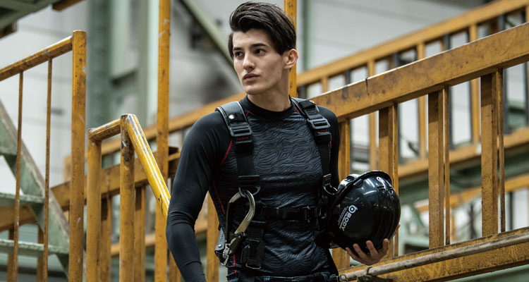 作業インナーとしてのコンプレッション