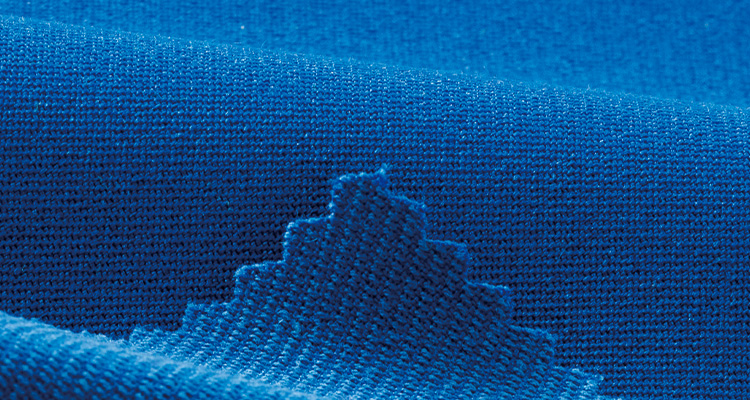 ポリエステル90%・綿10%の混紡素材