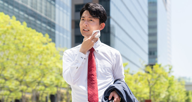 衣替えが遅れたときのイメージ画像