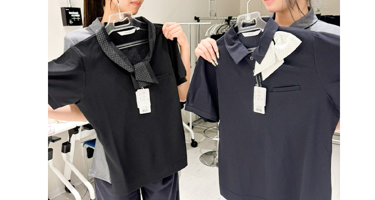 検証するスタッフ（左：ESP404、右：ESP403）