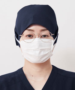 Sandro - ❤️Sandro22 新作新品　白ベスト　帽子付き　オシャレ　上品 Sandro - ❤️Sandro22 新作新品 白ベスト 帽子付き オシャレ