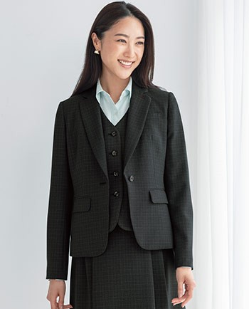 暖かいウォームビズ事務服